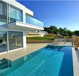 4 bedroom villa with pool and sea view in Perithia, Corfu, sleeps 9